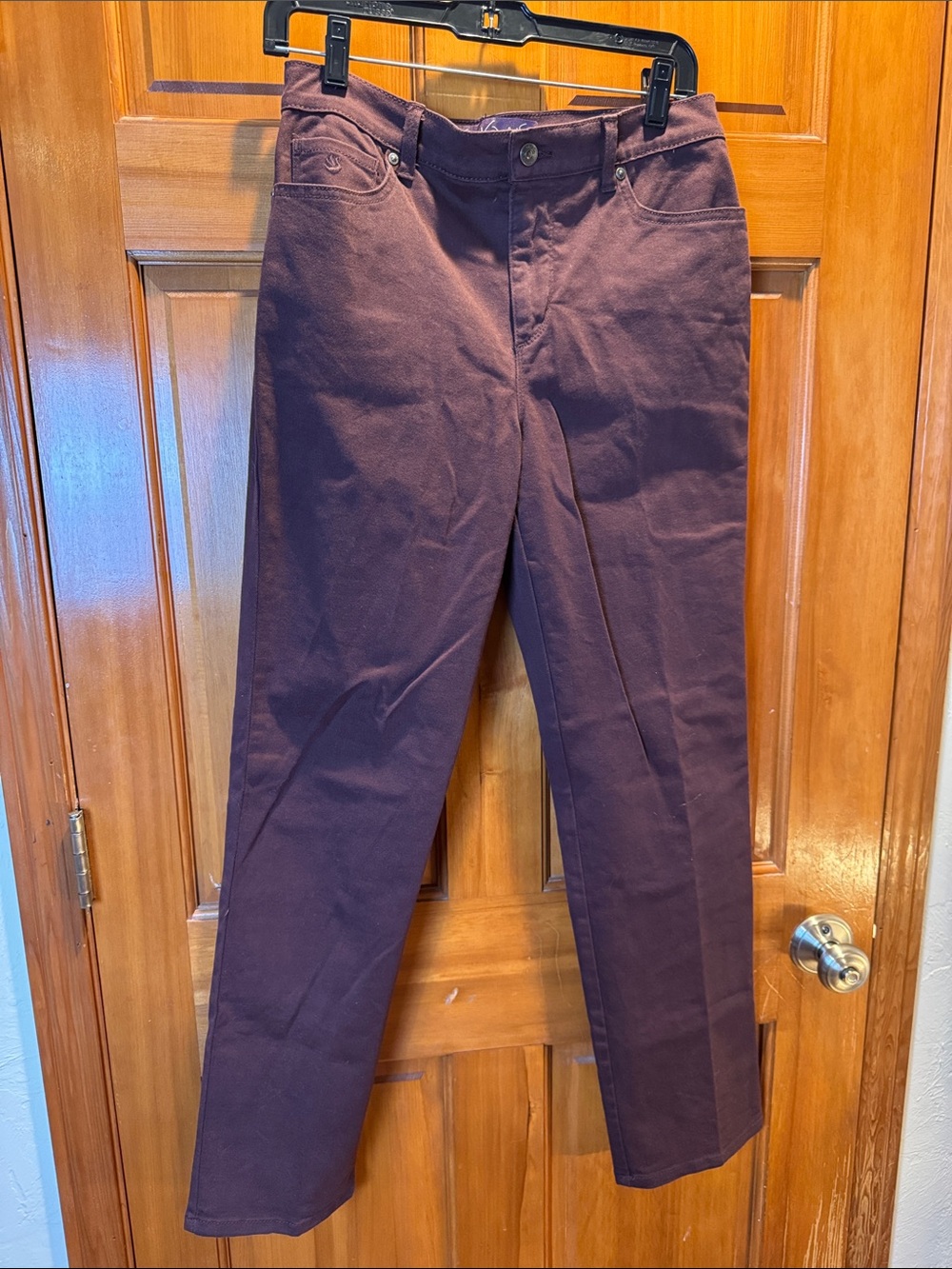 Gloria Vanderbilt “Amanda” Pants in Plum/chocolate High Rise Size 8